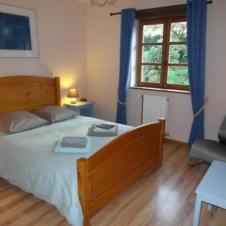 - D'hôtes Acoucoula 3*