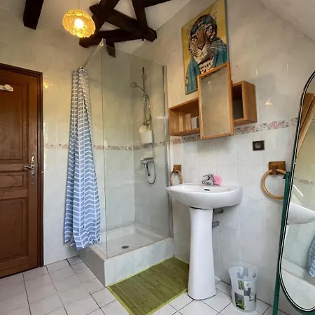- D'hotes Acoucoula