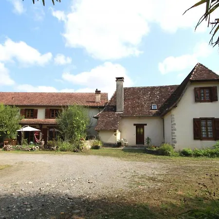 - D'hôtes Acoucoula 3*