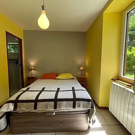 - D'hotes Acoucoula Bed & Breakfast