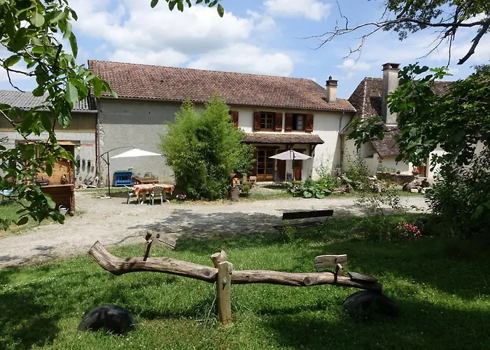 - D'hotes Acoucoula 3*